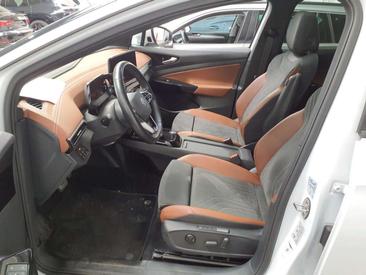 Volkswagen ID.5 Pro Performance — photo 7