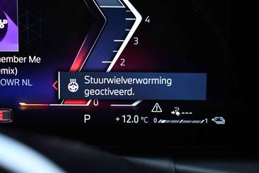 BMW Série 3 Touring M Sport 330e XDrive — photo 23