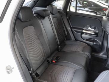 Mercedes GLA 220 — photo 4