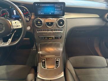 Mercedes GLC 220 AMG Line — photo 11