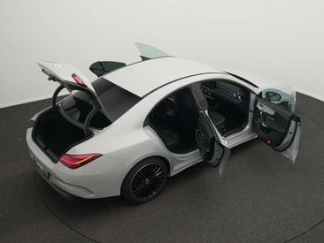 Mercedes CLA 200 AMG Line — photo 15