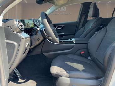 Mercedes GLC 300 Night Edition — photo 6