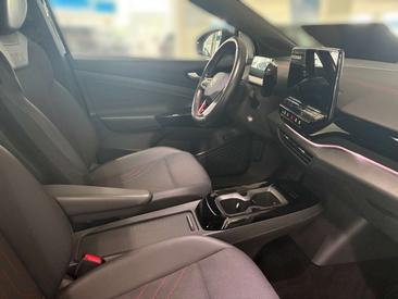 Volkswagen ID.5 GTX 4Motion — photo 8