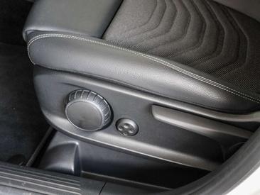 Mercedes GLA 220 — photo 15