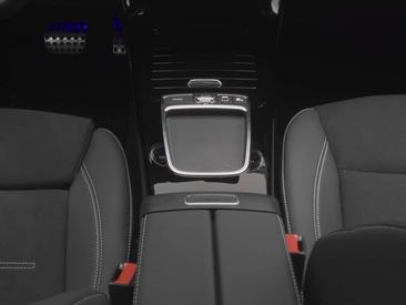 Mercedes CLA 200 AMG Line — photo 21