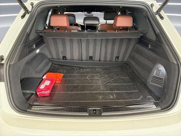 Volkswagen Touareg TDI Atmosphere — photo 12