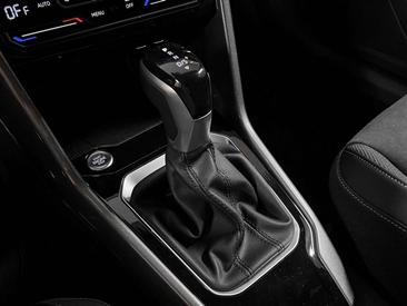 Volkswagen T-Roc TDI Style — photo 11
