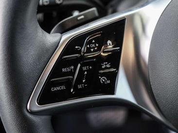 Mercedes GLA 220 — photo 18