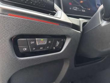 BMW Série 3 Touring 330e — photo 19
