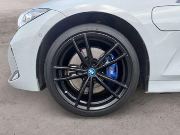 BMW Série 3 Touring 330e — photo 22