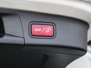 Mercedes GLA 220 — photo 20