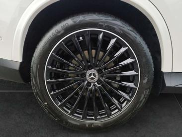 Mercedes GLC 220 Night Edition — photo 14