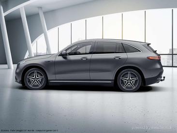 Mercedes EQC 400 — photo 16