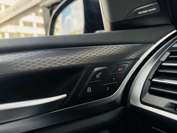 BMW iX3 M Sport — photo 19