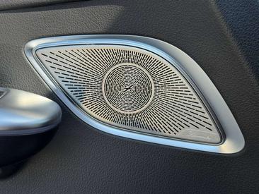 Mercedes EQE 350 AMG Line — photo 16