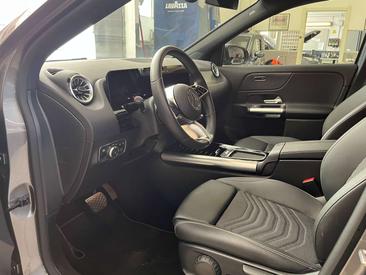 Mercedes GLA 200 Advanced — photo 9