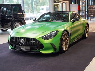 Mercedes AMG GT 63 S E Performance — photo 7