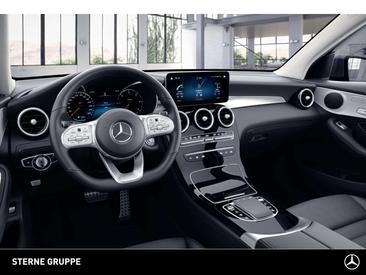 Mercedes GLC 220 — photo 13