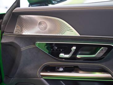 Mercedes AMG GT 63 S E Performance — photo 12