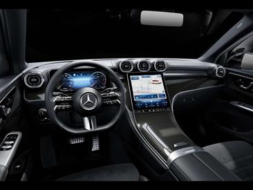Mercedes GLC 200 Night Edition — photo 8