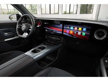 Mercedes GLB 200 Night Edition — photo 8