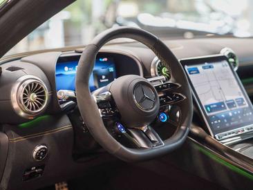 Mercedes AMG GT 63 S E Performance — photo 15