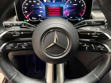 Mercedes GLC 300 Night Edition — photo 11