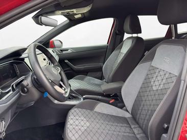 Volkswagen Taigo R-Line — photo 9
