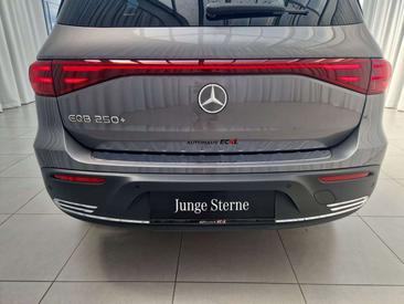 Mercedes EQB 250 — photo 11