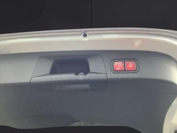 Mercedes GLA 200 Progressive — photo 16