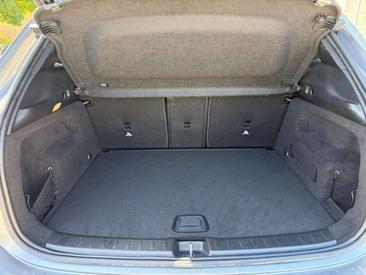 Mercedes GLA 180 Premium — photo 5