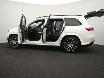 Mercedes GLS 400 Night Edition — photo 16