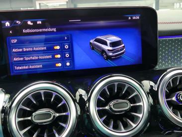 Mercedes EQB 250+ AMG Line — photo 17