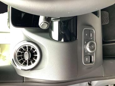 Mercedes GLA 200 Progressive — photo 17
