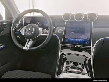 Mercedes GLC 220 AVANTGARDE — photo 5