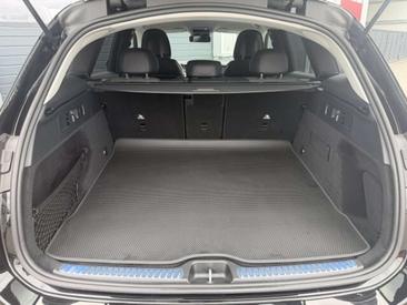 Mercedes GLC 220 AVANTGARDE — photo 8