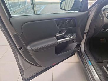 Mercedes EQB 250 — photo 15