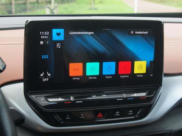 Volkswagen ID.4 — photo 22