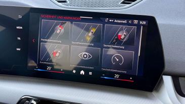 BMW X1 18d SDrive — photo 31