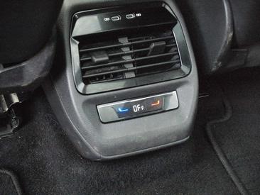 Volkswagen ID.4 — photo 27