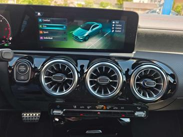 Mercedes CLA 200 AMG Line — photo 17