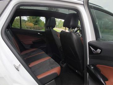 Volkswagen ID.4 — photo 28