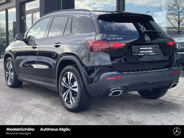 Mercedes GLA 200 Night Edition — photo 9