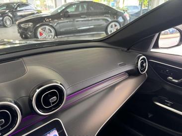 Mercedes Classe C 300 Premium — photo 47
