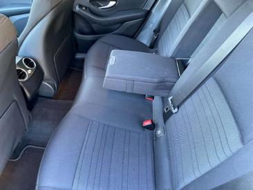 Mercedes EQC 400 — photo 9