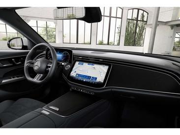 Mercedes Classe E 220 AMG-Line — photo 6