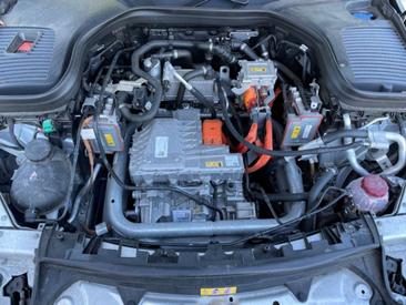 Mercedes EQC 400 — photo 15