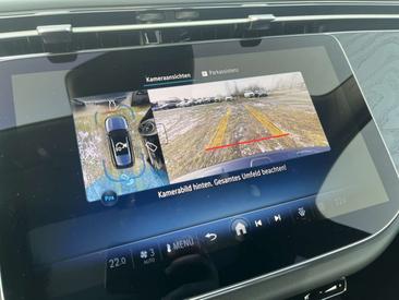 Mercedes Classe E 300 Night Edition — photo 20