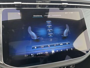 Mercedes Classe E 300 Night Edition — photo 22