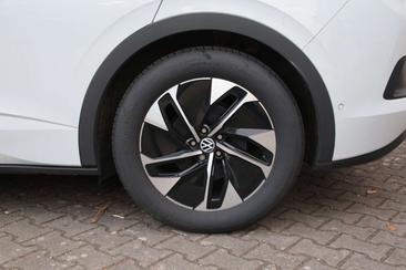 Volkswagen ID.5 Pro Performance — photo 22
